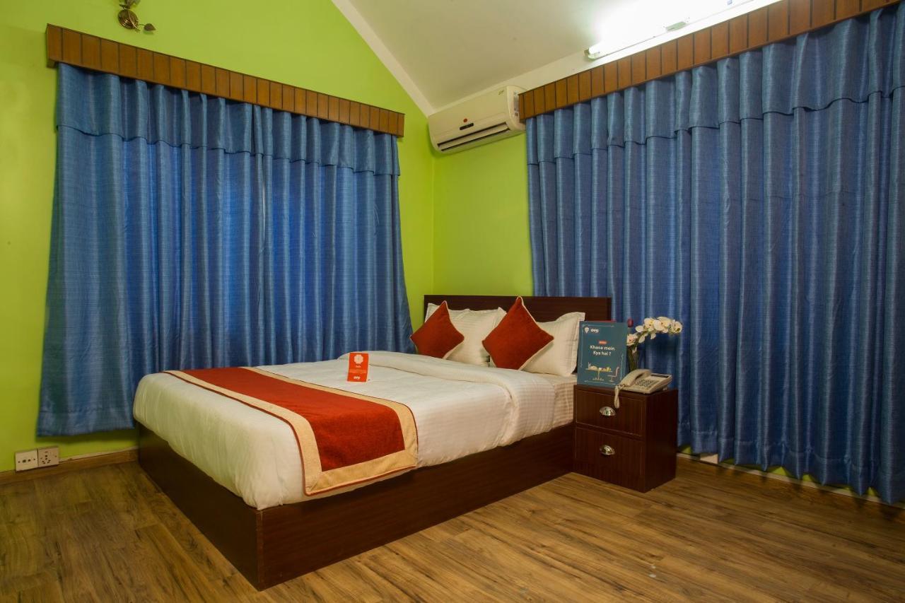 Oyo 146 Somewhere Hotel & Resturant Kathmandu Exterior foto