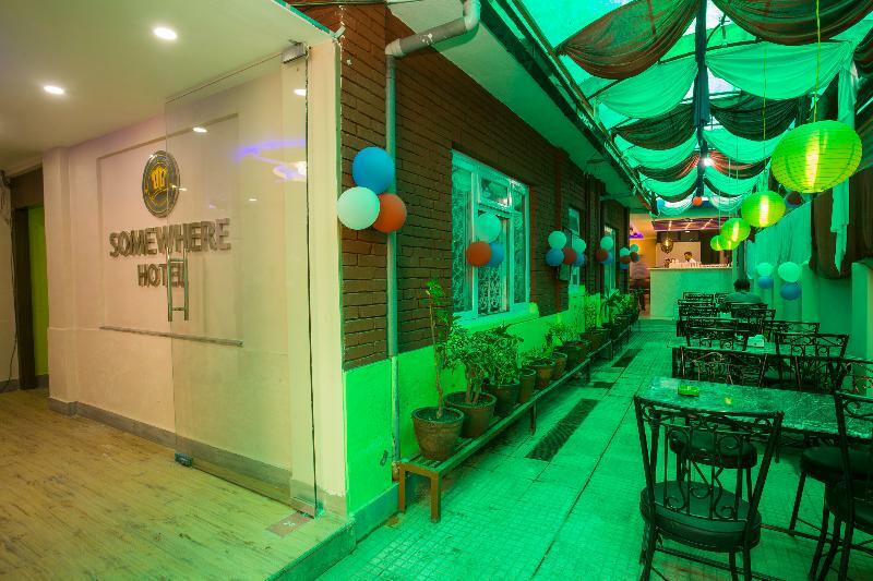 Oyo 146 Somewhere Hotel & Resturant Kathmandu Exterior foto